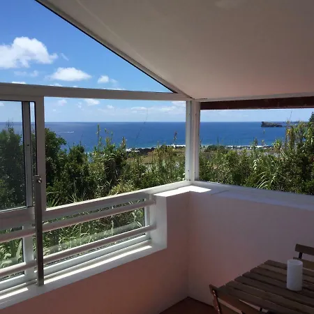 Populo Attic Vakantiehuis Ponta Delgada